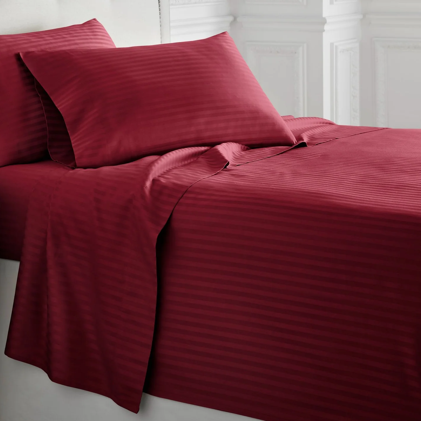 Burgundy Martin Corner Sheet Set
