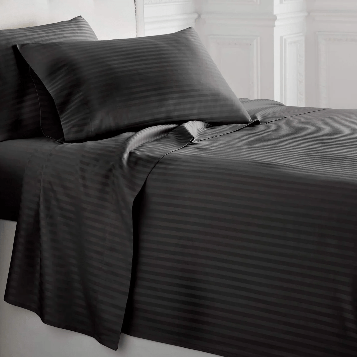 Black Martin Corner Sheet Set - Martin Corner Bedding