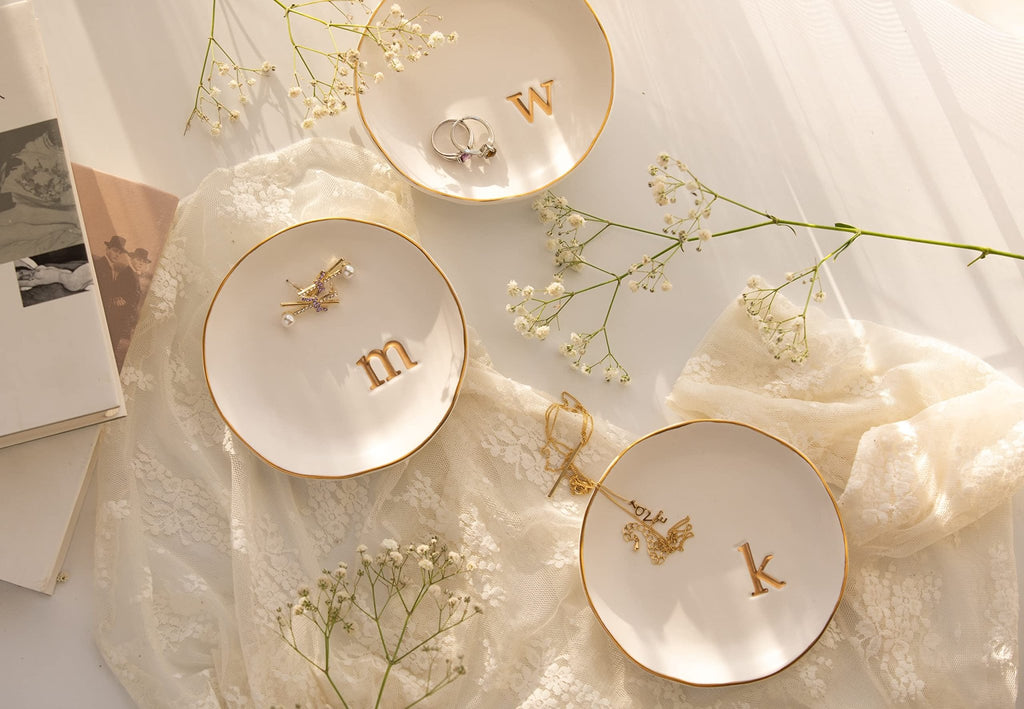 COLLECTIVE HOME - Ceramic Jewelry Tray, Decorative Trinket Dish for Rings Earrings Necklaces Bracelet Watch Keys, Birthday Mother's Day Christmas Gift for Women, 4.75", White Surface (M) - Martin Corner Bedding